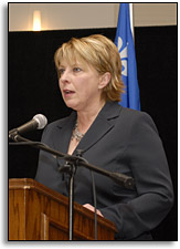 Mme Christine St-Pierre, ministre de la Culture, des Communications et de la Condition fminine.